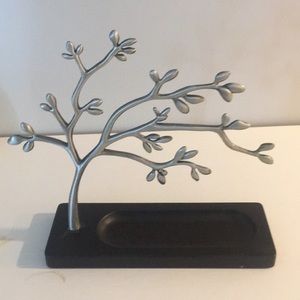 Like new Tree jewelry holder